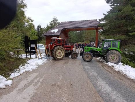 Blokada Kaluđerske bare (2).jpg