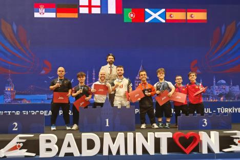 EP u para-badmintonu_Pobednično postolje.jpg