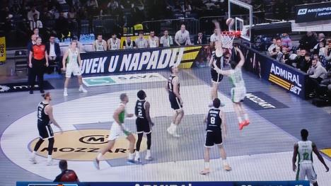 Mika Murinen blokada za Partizan na debiju