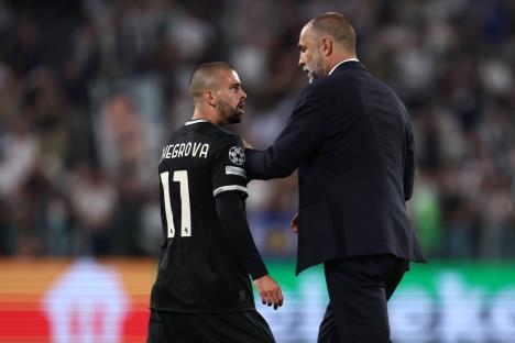 Edon Žegrova se unosi u lice Igoru Tudoru posle utakmice Juventusa i Dortmunda