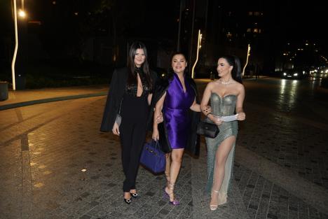 Jana sa ćerkom i Zoranom Mićanović