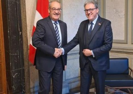 Ambasada Republike Srbije u Švajcarskoj Konfederaciji.png