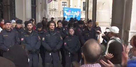 Screenshot 2025-10-08 203814.jpg