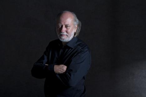 Laslo Krasnahorkaj je dobitnik Nobelove nagrade za književnost 2025