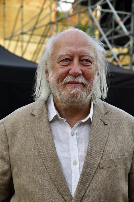 Laslo Krasnahorkaj je dobitnik Nobelove nagrade za književnost 2025