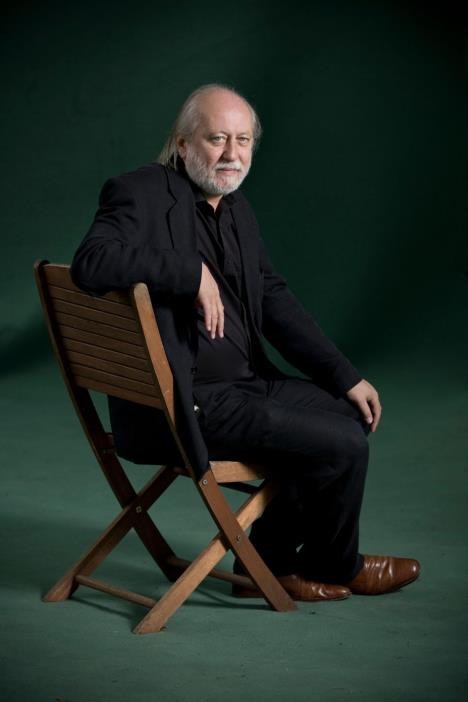 Laslo Krasnahorkaj je dobitnik Nobelove nagrade za književnost 2025