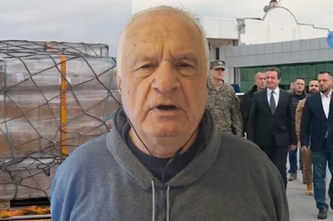 366438_251010.00_53_45_02.Still007 copy.jpg