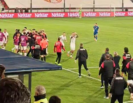 Srbija - Albanija, Dvoglavi orao