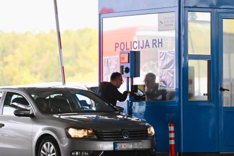 EES granica granični prelaz paso&scaron; otisci prtstiju (8).jpeg