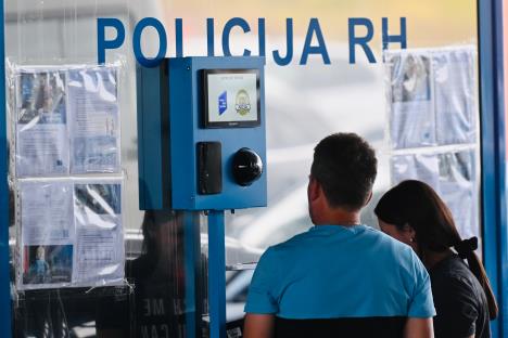 EES granica  granični prelaz pasoš otisci prtstiju (2).jpeg