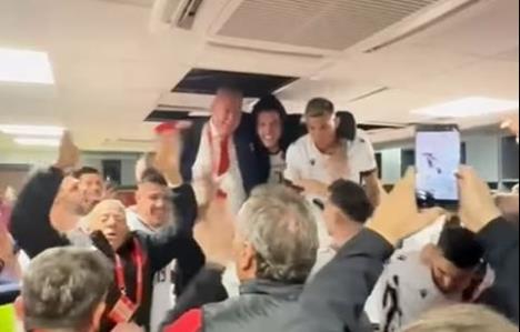 Albanci razvaljuju svlačionicu