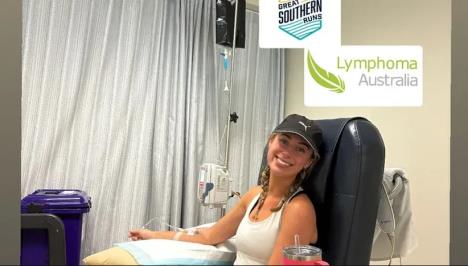 Lusinda Kleland prima terapiju u bolnici.jpg