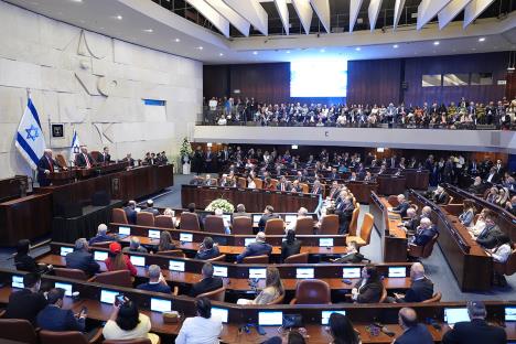 x01 AP Evan Vucci.jpg