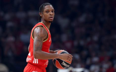 Tajson Karter u dresu Crvene zvezde