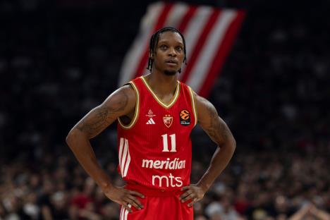 Tajson Karter u dresu Crvene zvezde