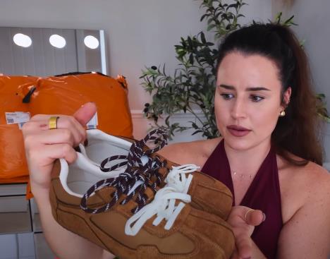 naručila miu miu patike na temu i oduševila se (2).png