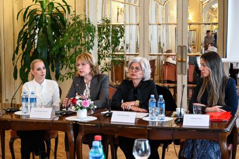 prof. dr Snežana Polovina Prof. dr Edita Stokić konferencija o gojaznosti