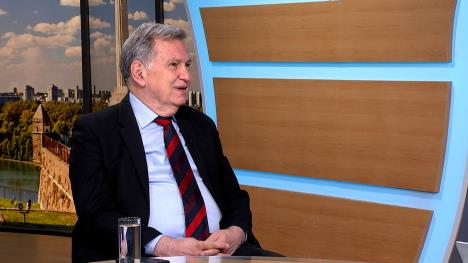 Sequence 01.02_42_24_20.Still014.jpg