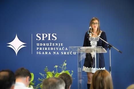 Direktorka SPIS Nevena Marković.jpg
