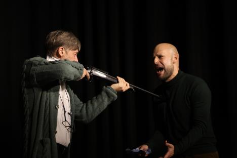 Za predstavu Zagonetne varijacije ponovo se tražila karta više a Goran Susljik i Janko Cekic pokuipili su ovacije publike.jpg