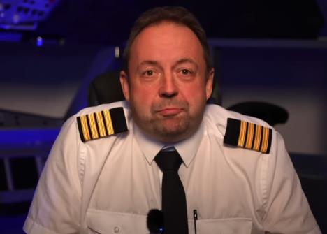 Pilot Mark o strahu od letenja i opasnostima tokom leta.jpg