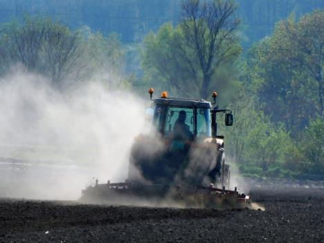 LOZNICA - Na tri konkursa 33 miliona dinara.jpg