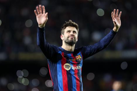 Đerar Pike na oproštaju od dresa Barselone
