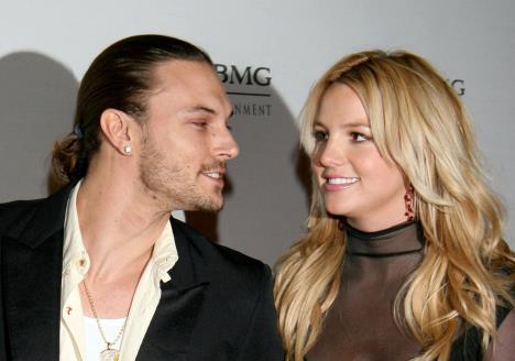 Kevin Federlajn, Britni Spirs