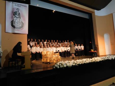 LOZNICA - Hor škole (1).JPG