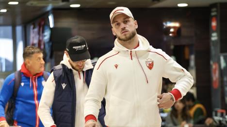 Marko Arnautović na aerodromu