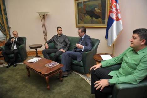 aleksandar-vucic-egzit.jpg