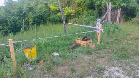 17612291721700471228CCCcacak-sloboda-bure-baruta-fotorina