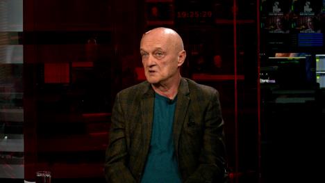 Sequence 11.00_12_29_05.Still003.jpg