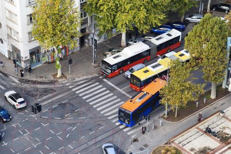 autobus ,gradski prevoz ,saobraćaj