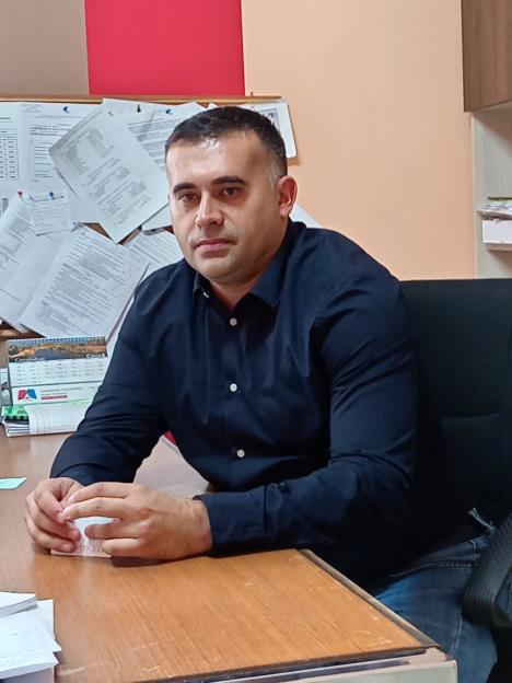 Direktor Tehničke škole u Trsteniku Nikola Tomović.jpg