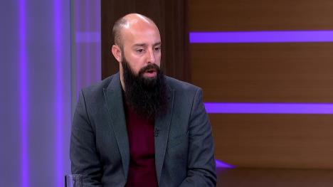 Sequence 08.00_11_41_05.Still003.jpg