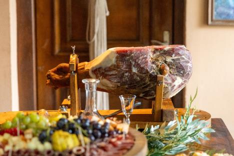 WhatsApp Image 2025-10-28 at 11.17.33_dfbd40cd.jpg