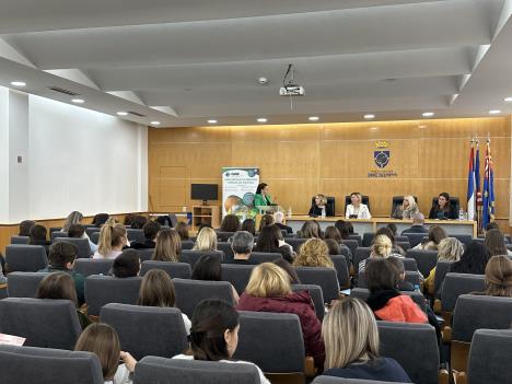 Panel  Zajedno podrška žrtvi i porodici žrtve digitalnog nasilja