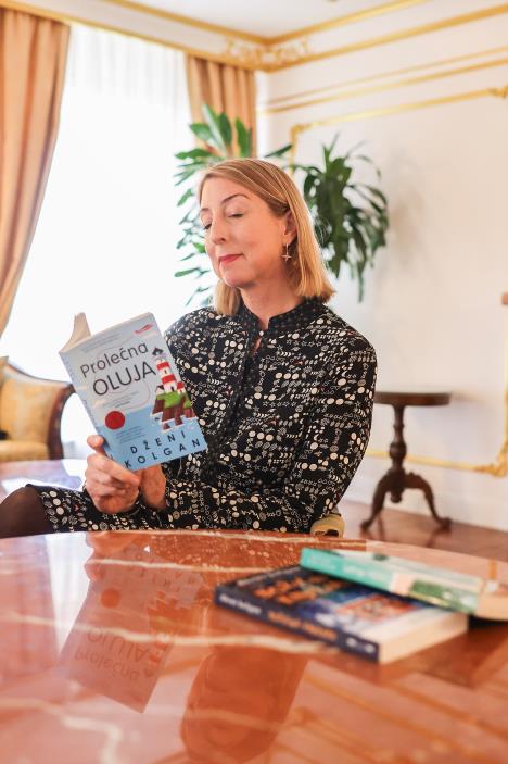 Spisateljica Dženi Kolgan u hotelu Moskva Beogradu