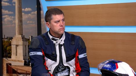 Sequence 06.00_47_51_00.Still004.jpg