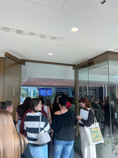 Redovi za kupovinu karata za koncert Jakova Jozinovića u Sava Centru