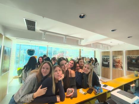 Redovi za kupovinu karata za koncert Jakova Jozinovića u Sava Centru