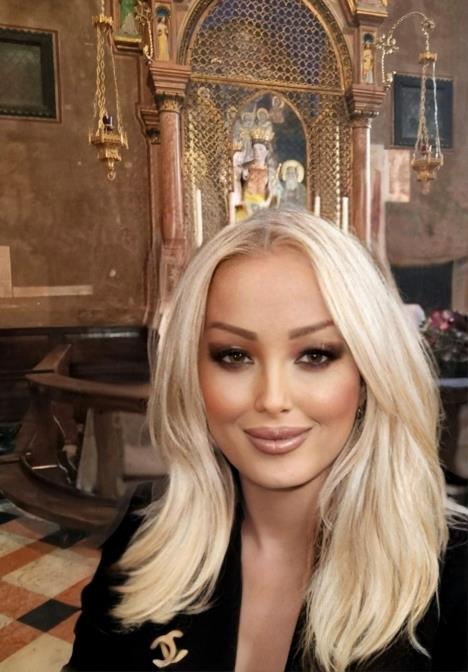 Dušica M. Ognjanović u crkvi