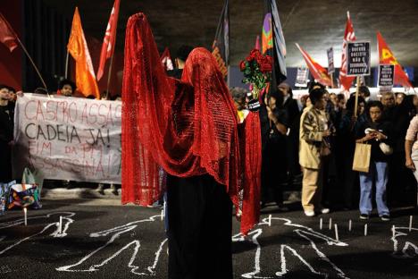 tusk04 EPA Isaac Fontana.jpg