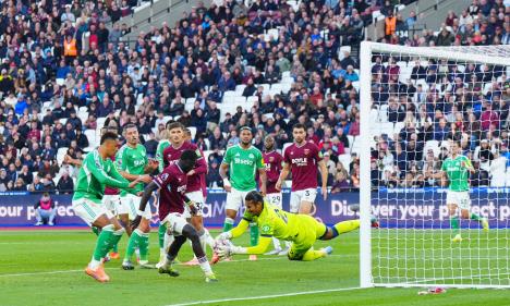 Vest Hem, Njukasl, Premijer liga