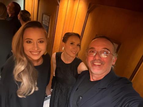 Toni Cetinski sa suprugom Dudom i prijateljicom