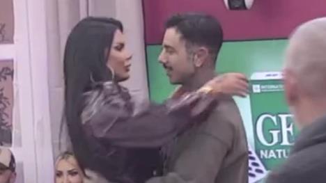 Anita Stanojlović izazvala muk u Beloj kući