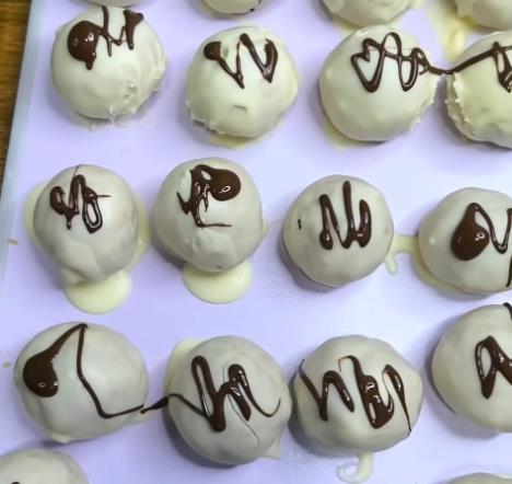 sitni kolači za slavu (1).png