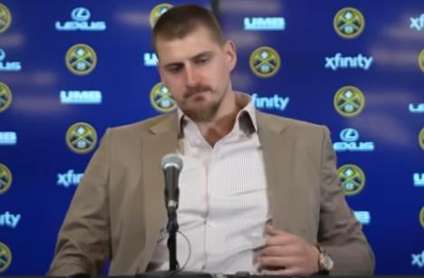 Nikola Jokić na konferenciji za medije.jpg
