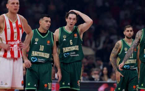 Kostas Slukas i Čedi Osman na utakmici protiv Crvene zvezde